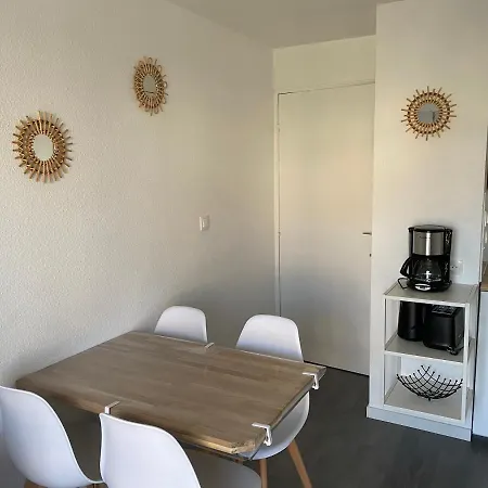 Apartamento T2 Cosy Avec Acces Direct *